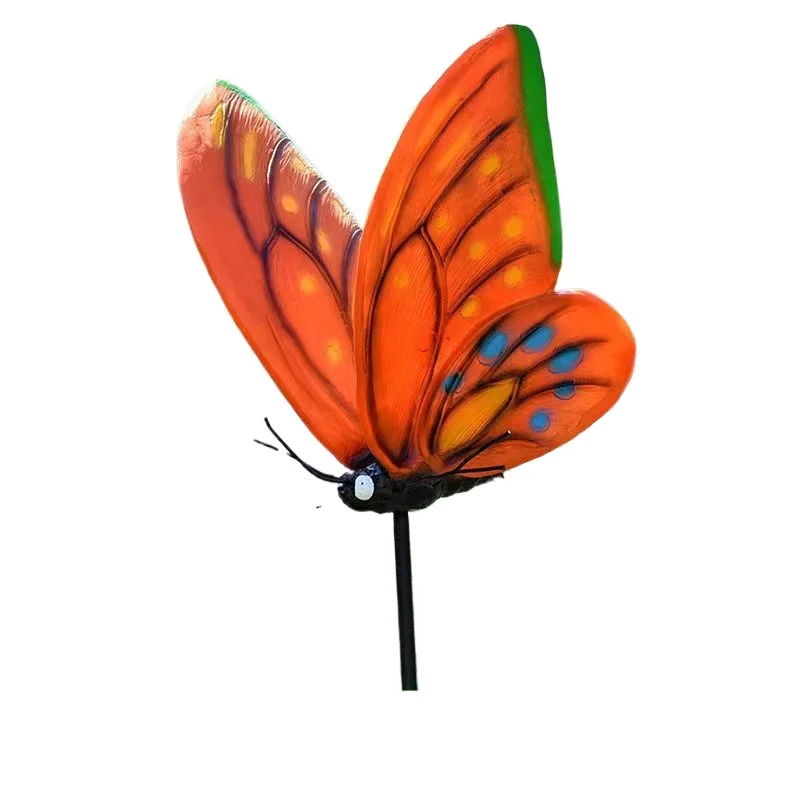 Scultura a farfalla all'aperto - Gardening Tools Sketch recensione e prezzo